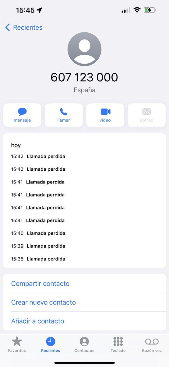 GonRomanillos's tweet photo. ¿Vosotros veis normal @vodafone_es estas cosas que hacéis? ¿En qué tipo de cabeza enferma cabe esto? 

Pero para colmo me llama mi padre, que tiene su línea a mi nombre, diciéndome que le están llamando para ofrecerme una promoción y no les cojo el teléfono.

Es increíble esto… https://t.co/UTGSID8uzO