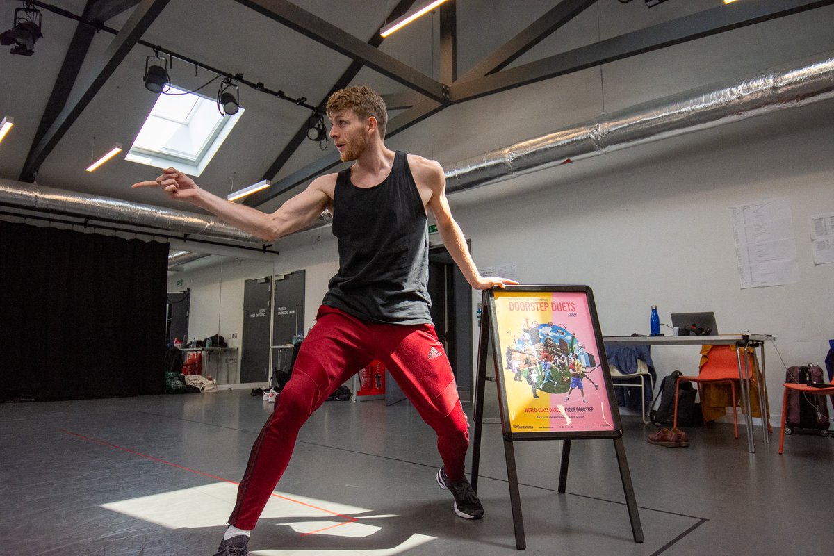 New_Adventures's tweet photo. Rehearsals have nearly wrapped for #DoorstepDuets2023 @EastLondonDance!

Our fabulous dancers will be touring the South East with "Back to Us" by New Adventures legend @glenngraham80 ❤️

Enjoy these gorgeous pictures from the studio shot by @stephen_daly! https://t.co/FSN7eosY4Y
