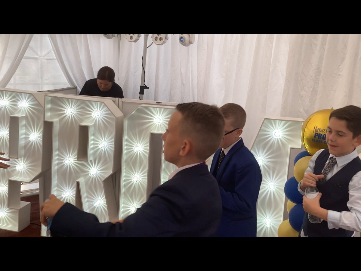Flomellynews's tweet photo. Flo Melly Prom 2023 #PROM2023 #IfYouCanDreamItYouCanDoIt #DREAMS #FloMelly #Graduation https://t.co/6r6rBohbcB