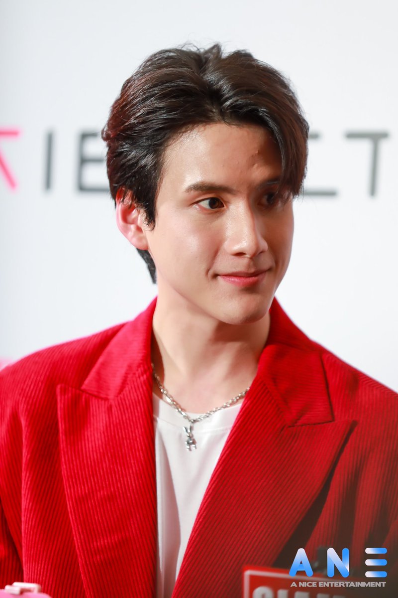 ANiceEnt's tweet image. สัมภาษณ์ " ไตเติ้ล ธนธร-พี พีรวิชญ์" ใงานเปิดตัว "นาฬิกาอัจฉริยะ KIESLECT Smart Calling Watch ดีไซน์สวย ฟังก์ชั่นครบ "

#KIESLECT #Selectyourstyle
#KieslectXPeeTitle 
#KIESLECTThailand 
#lapluietheseries 
#TitleTNT​ #PPeerawich 
#พีไตเติ้ล