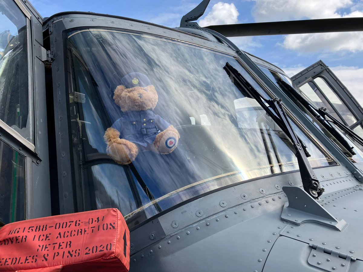 RAFBF's tweet photo. @RoyalAirForce #rafbf1 #BritishGP https://t.co/pupP7NpqF7