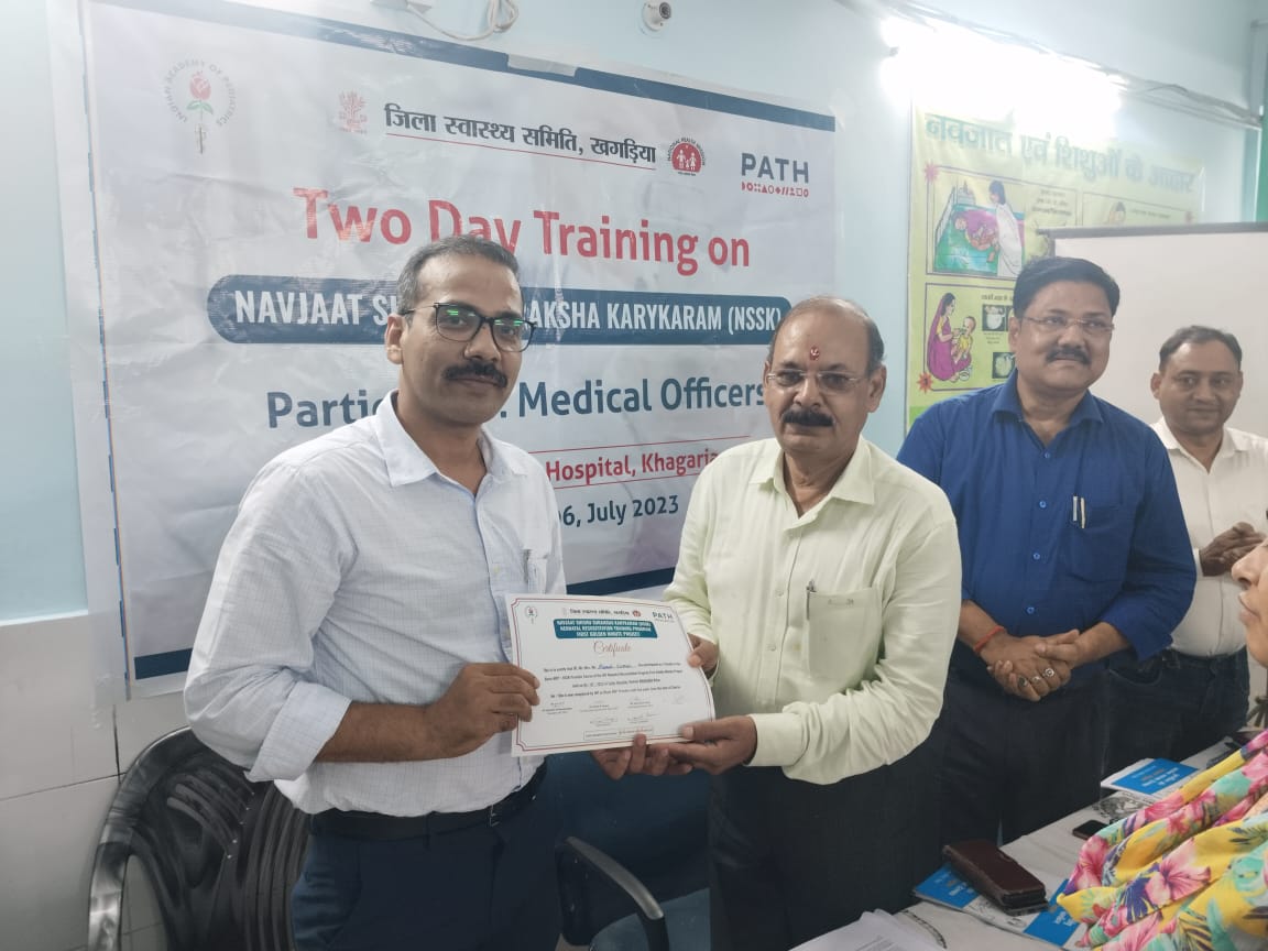 DrMaknikar's tweet photo. .@PATHtweets &amp; @iapindia organized a 2-day training program supporting @SHSBihar for Navjaat Shishu Swasthya Karyakram trainings. #NSSK
Targeting medical staff, our goal is to build a skilled workforce for specialized care of newborns and improved health outcomes. #MNCH #INAP https://t.co/0QEiR6Wqyx