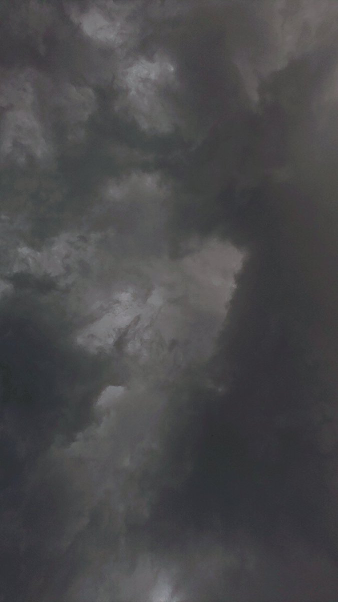 DrIftikharkhann's tweet photo. Sky matching with cinematography today 💙 https://t.co/sswFe0sZh5