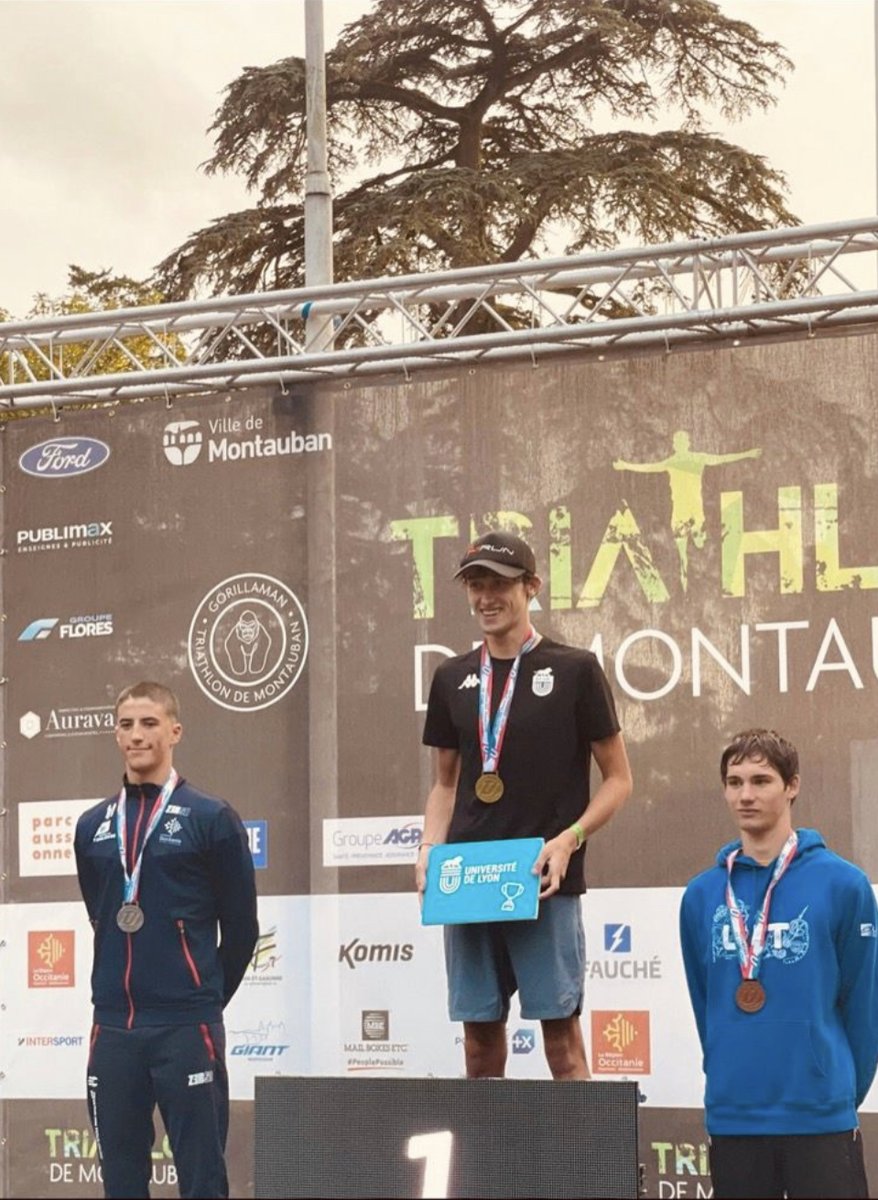 UTTroyes's tweet photo. 👏Félicitations à Adam Debordeaux #UTTien pour son classement à la 3ème place du championnat de France Universitaire de Triathlon ! 👉https://t.co/rsOL0zFrcy #GoUTT #sport #UTTroyes https://t.co/9omX1t6l0L