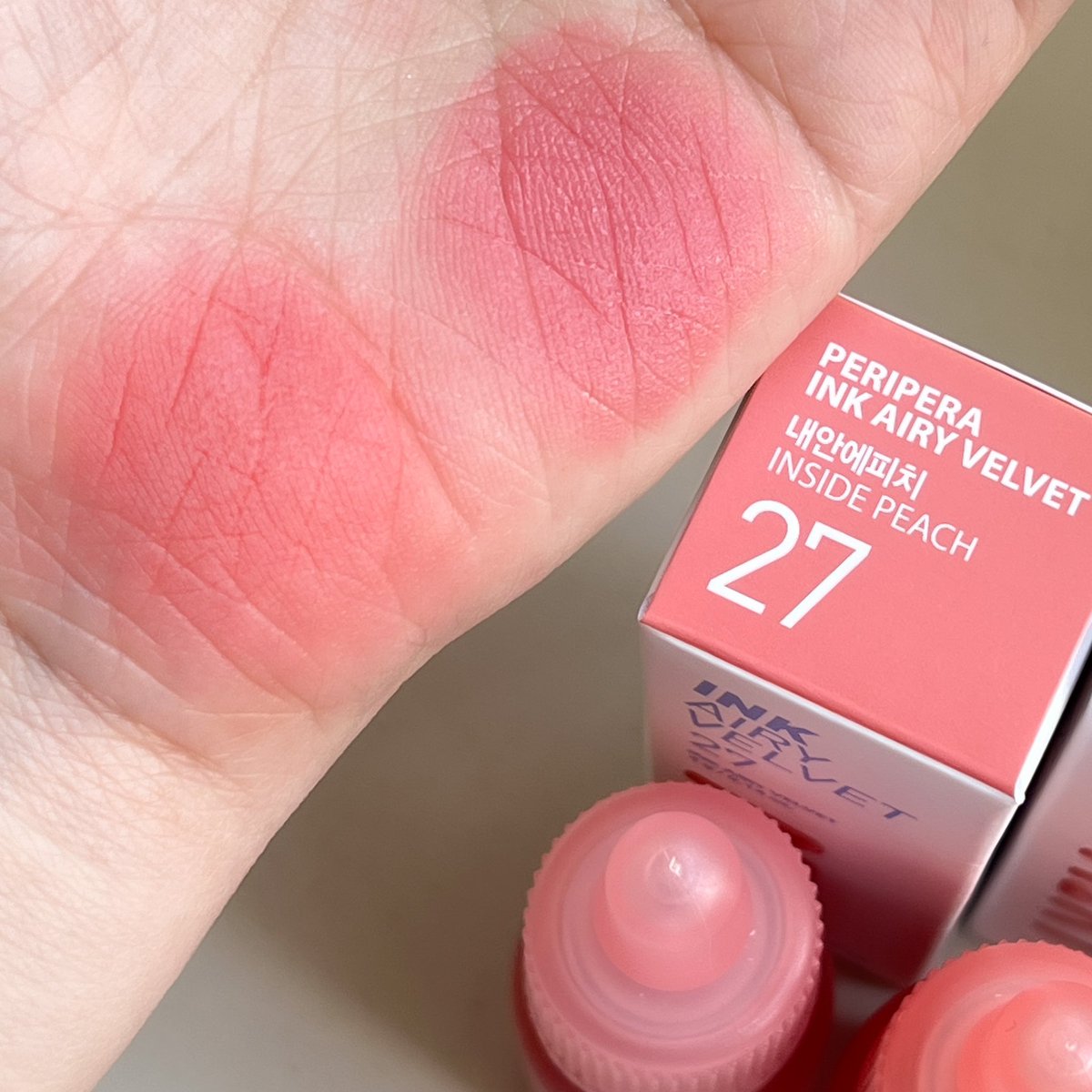 fonfondly's tweet photo. ลิป peripera น่ารักมาก ขวดน้องเป็นขวดด้าน แบบใหม่โทนสีแบบใจเหลวไปเลย ใครชอบชมพูลูกคุณหนู ชมพูติดพีชคือโจบบ ต้องมี🎧🏊🏻‍♂️🥯 https://t.co/5e8GrKW2vo