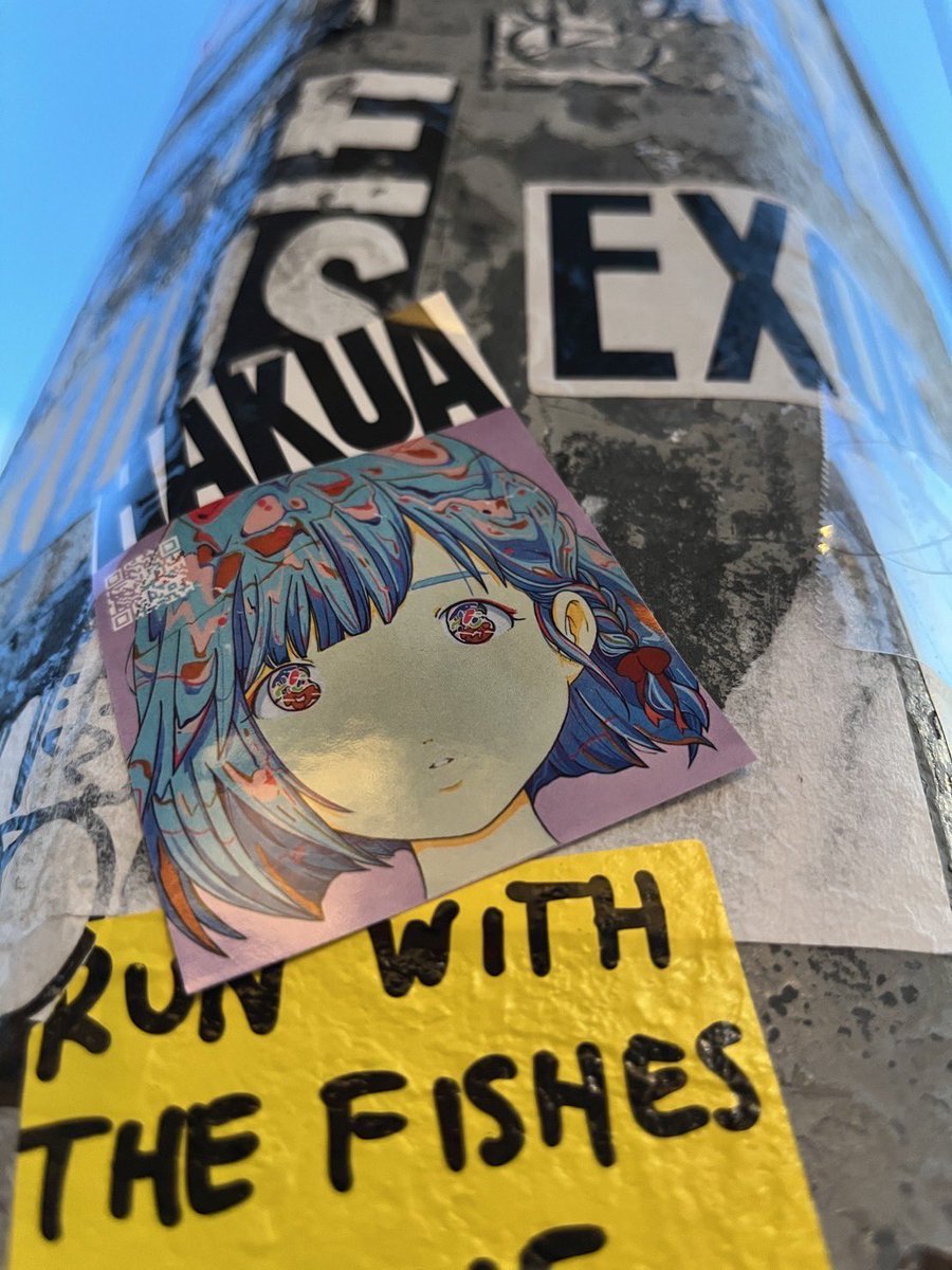 hakua_aimadonna's tweet photo. So this is the big city of New York!
HAKUA sticker on the wall!
I'm so happy🐰

ここが大都市ニューヨークってやつなんですかね〜
HAKUAのステッカーがはってあるじゃねーか
嬉しいね〜！🐰 https://t.co/7YN8uk0dpG