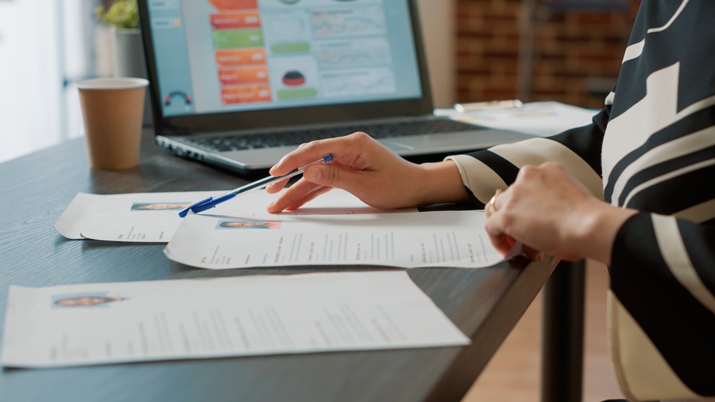 Employment_Expo's tweet photo. Want to give your resume a power-boost? Use action verbs! 

Action verbs are the spark plugs of your resume, they ignite interest and make your skills and achievements come alive.

Be sure to head on over to https://t.co/lFLl0jH26M to sign up for an upcoming Expo! https://t.co/UotYyivT78