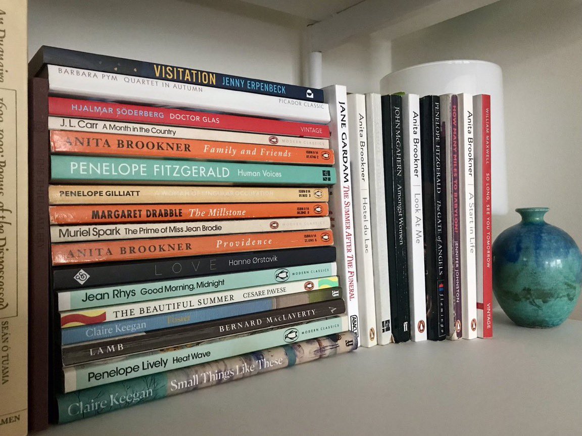 @tindsaylurner All of these novels are under 200 pages. The sun-bleached spines are A Woman of Singular Occupation by Penelope Gilliatt and A Private View by Anita Brookner.