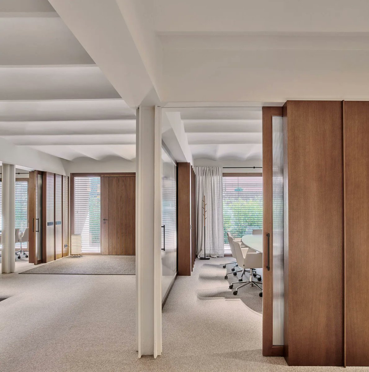 Archello's tweet photo. SANT GERVASI OFFICE
by GCA Architects https://t.co/YDsu2YeRmN https://t.co/s5FDtz2ezR