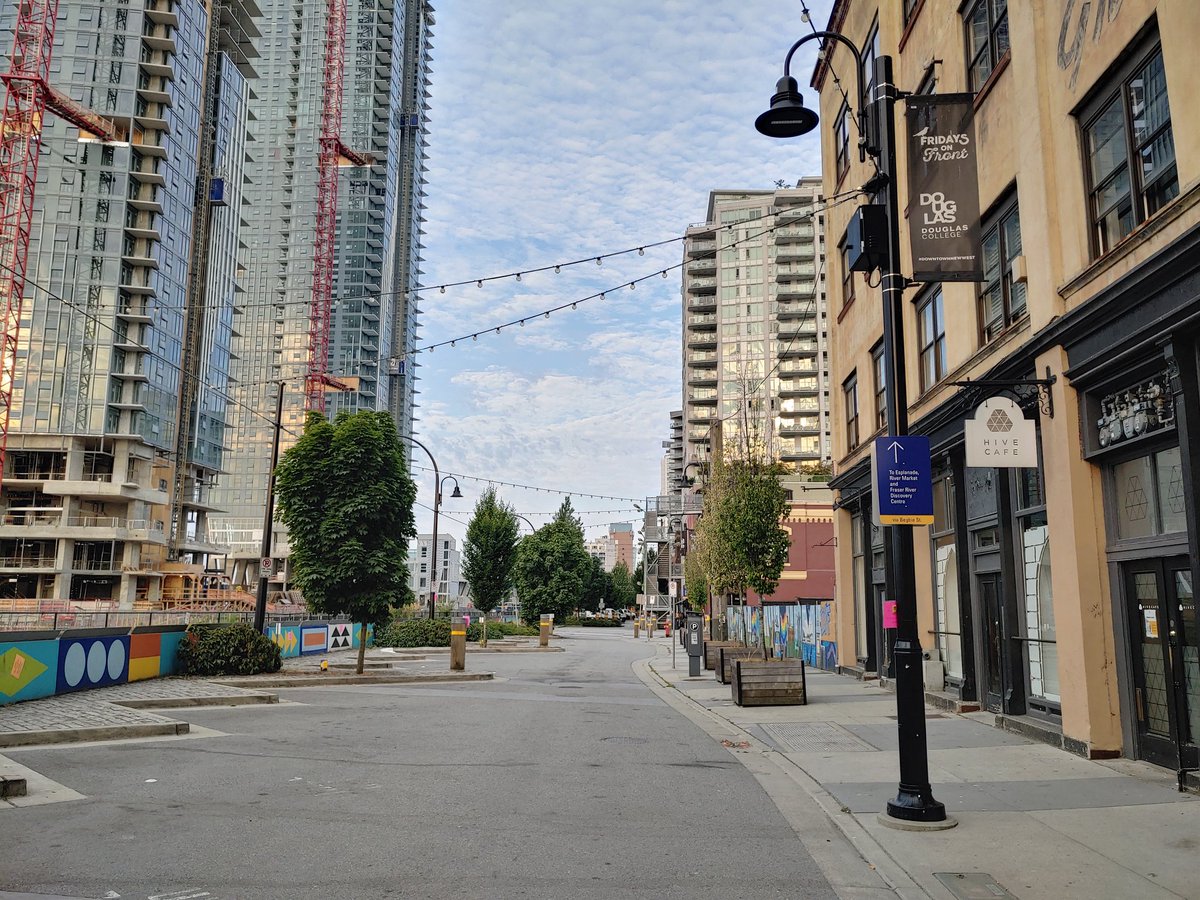 stephenbraverm1's tweet photo. Season opener of #FridaysOnFront is today.
The popular family-friendly block party happens on Front Street in Downtown #NewWestminster 5-9 p.m. with entertainment, food and beer vendors.
Weather will cooperate. #FridayFunday #FridayVibes #CommunitySpirit #ShareYourWeather https://t.co/t3enGA99py