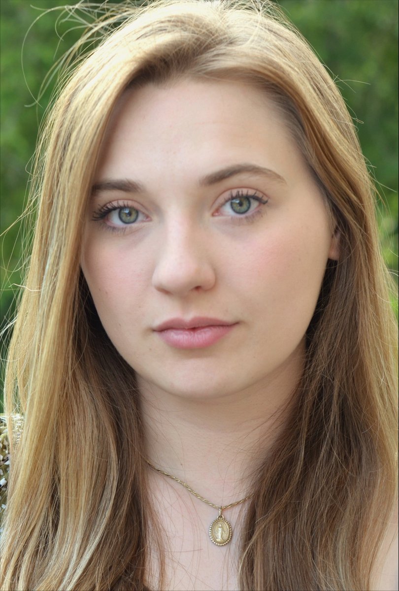 cim_edu's tweet photo. Congratulations to voice student Caroline Friend (Kuznetsova), who recently won 2nd prize at the 2023 ACPC Marcella Kochańska Sembrich Vocal Competition! The prize includes a full tuition scholarship to the 2024 summer season of La Musica Lirica Opera Festival in Italy. #SeeCIM https://t.co/USJ0ZgMg9q