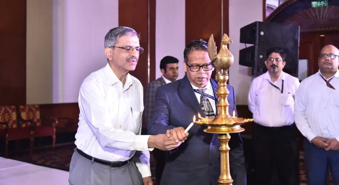 MetroRailKochi's tweet photo. The Elets National Smart Railway Conclave, held on 6July23 at Eros Hotel, New Delhi in collaboration with CRIS delved into the transformative potential of IoT &amp; Cyber-Physical Systems in revolutionising railways and the transport sector. 
@eletsonline
#kochimetro
#metro
#elets https://t.co/WzTFFxBTvH