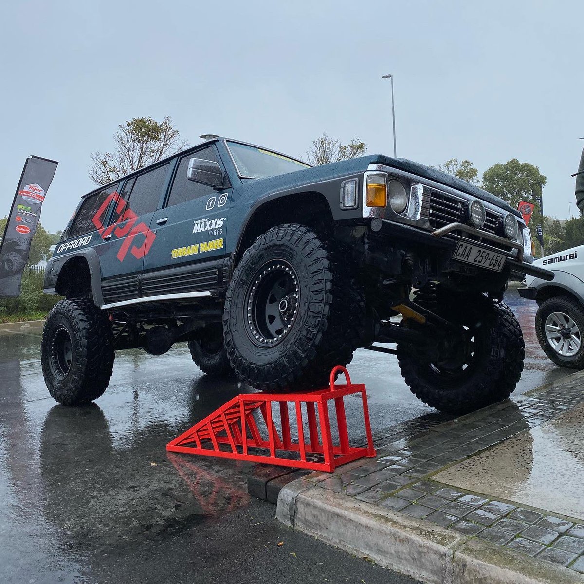 DieterPey's tweet photo. Flex Friday! 
🚙 @tigerwheelntyre 

Who flexed the best?

This was the first #flexfriday in collaboration with #tigerwheelntyre . Despite a bit of rain, it was a good day. We had some lekker flexing happening and even the #NP200 joined! https://t.co/z5J9JXnXUv