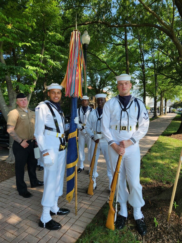 NAVSEA's tweet photo. Distinguished Visitors, family, colleagues, and staff of PEO CVN gather in the Washington Navy Yard to take part in the PEO #ChangeOfOffice Ceremony. 

At 1000 Rear Adm. Casey J. Moton will relieve Rear Adm. James P. Downey as PEO CVN. 

#AircraftCarriers https://t.co/5GkOgCRZM1