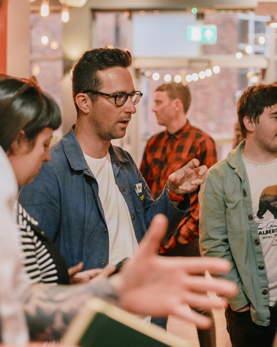 DesignSwansea's tweet photo. We had an incredible evening last night. It was great to see our super-friendly creative community catching up and meeting new faces! #DesignSwansea https://t.co/uyDXwTkrQx