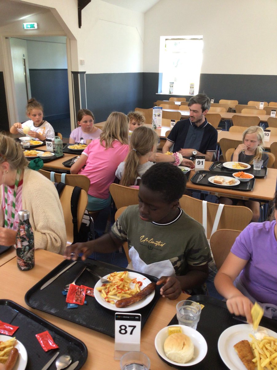Lunch today was fish or jumbo sausage with chips and sweetcorn. As well as access to the salad bar and fruit #lastmealatPGL <a href="/PrimaryElaine/">Elaine Primary</a> <a href="/IPAT_Edu/">The Inspire Partnership</a>