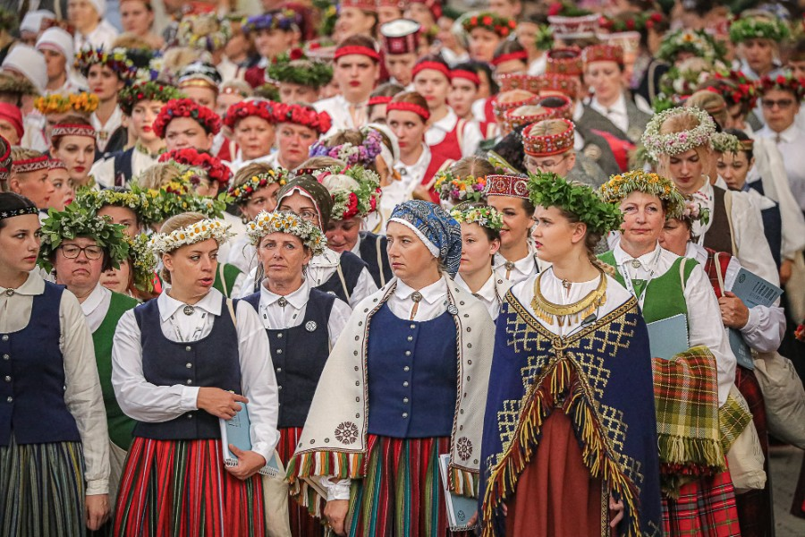 Forest_motherr's tweet photo. Full of songs and positive emotions from a Choir concert in Mežaparks, Latvia “Tīrums. Dziesmas ceļš”. https://t.co/5f3eiFE4dN