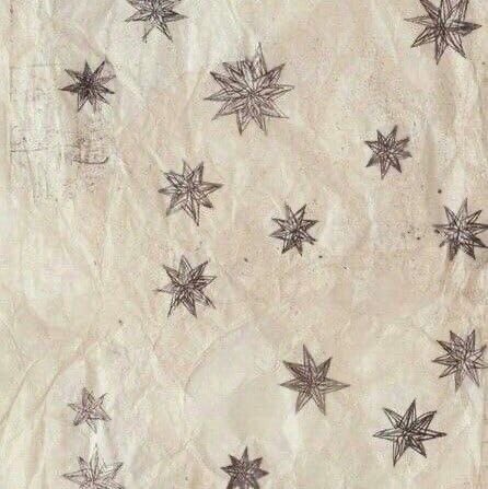 lara 💭 tweet media