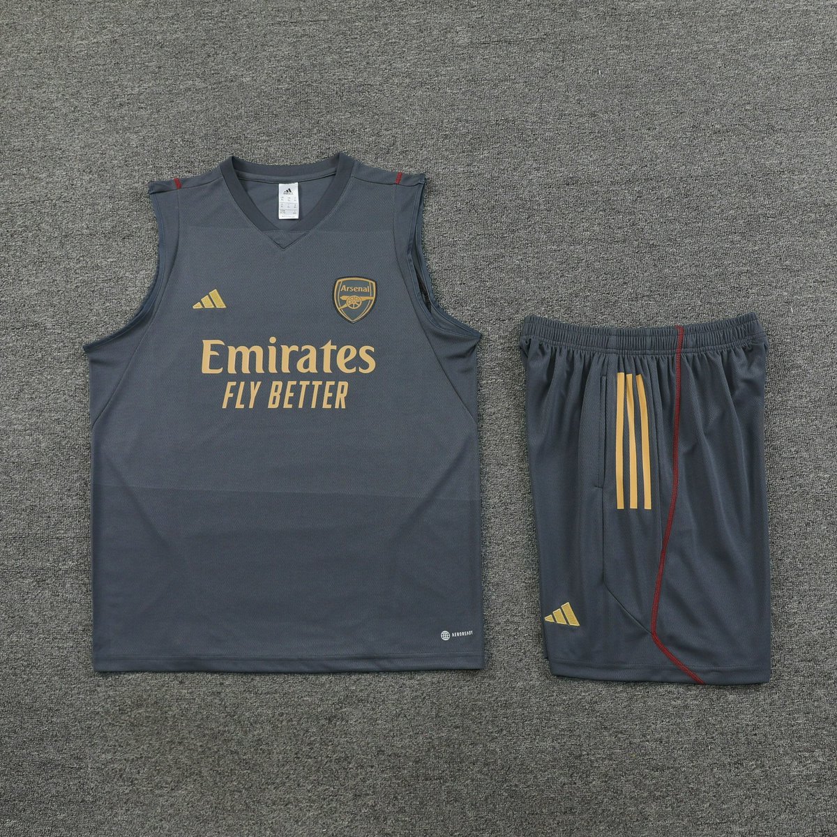 CSports_'s tweet photo. ADIDAS NÃO DECEPCIONA! 😅☑️ https://t.co/WjCZYRhaXY