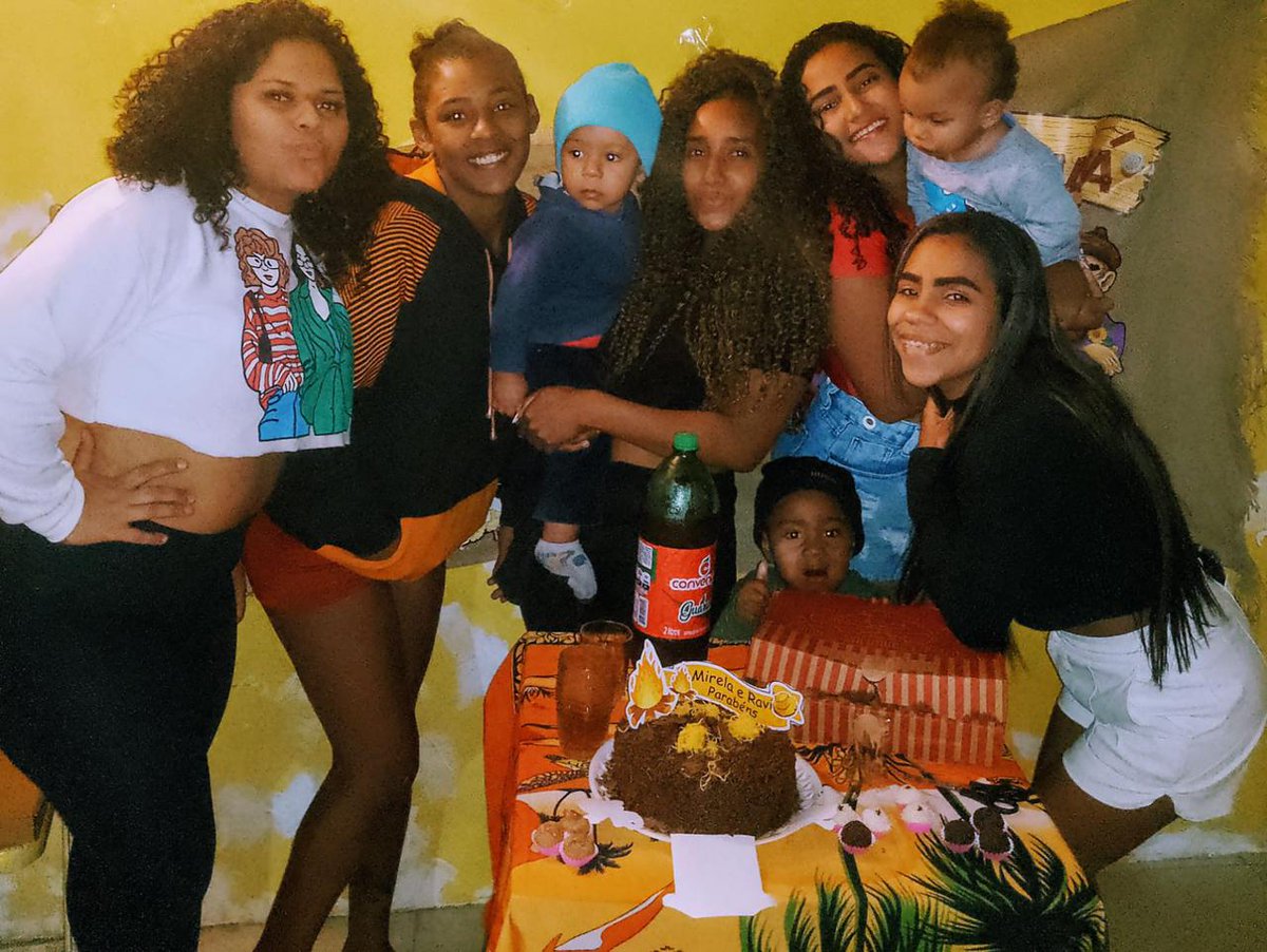 Trem_Morena70's tweet photo. Teve Festinha surpresa para mim sim, para sempre nós ❤️❤️ https://t.co/VhralVn010