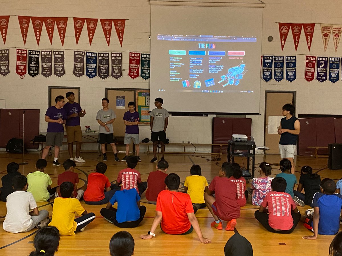 mrshamdule's tweet photo. What an inspiring group of people here to lead our students in this awesome 4 week challenge! @ScarboroughSTEM thank you for indulging our curious minds! @TDSBForestManor @TDSB_ConEd @LEGO_Education https://t.co/absbTH0qbw
