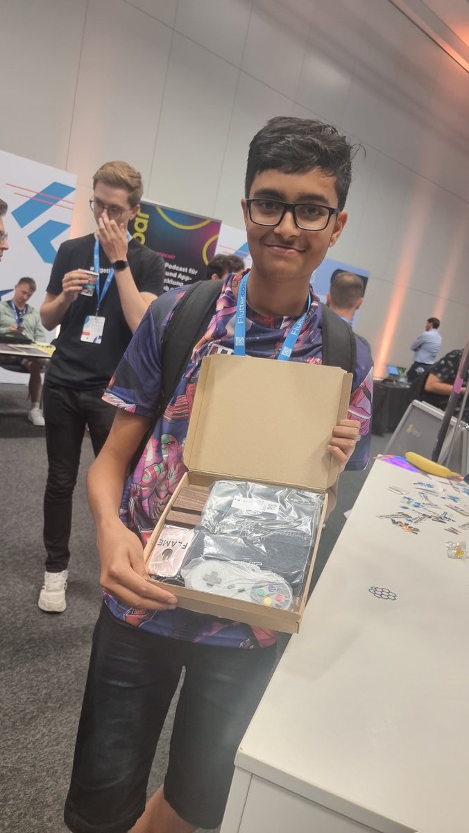 KelkarRenuka's tweet image. It's proud moment for us!! 😍🥳🚀
Shourya is first member from the community who received Flame care package!!🚀💙🎁
@spydon @BlueFireOSS @flutter @funwaycoding