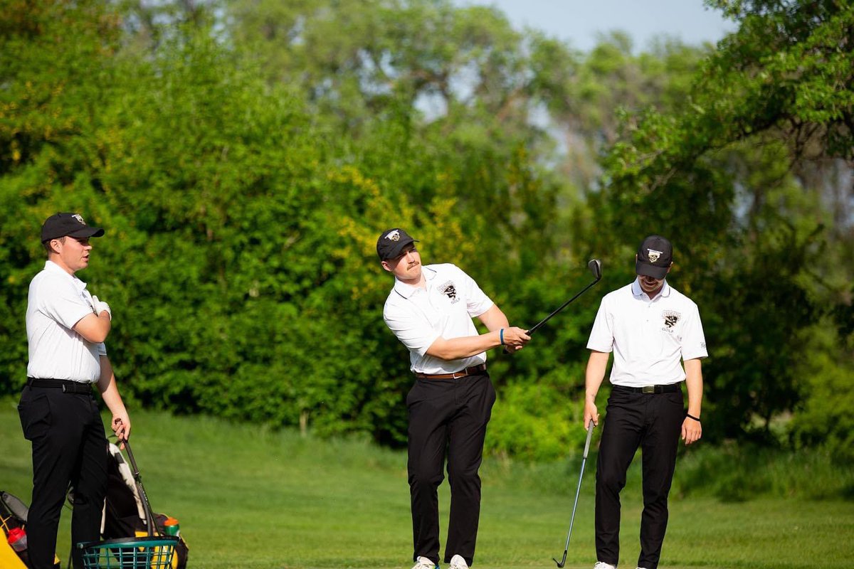 “We knew we had a good chance to make the cut, and we believed in each other, even when the scores weren't what we wanted them to be.” 

At the end of May, <a href="/UMBisonsGolf/">BISONS GOLF</a> made noise at the <a href="/GolfCanada/">Golf Canada</a> University Championships.

📝 Recap: shorturl.at/eFMV4

#HornsUp🤘