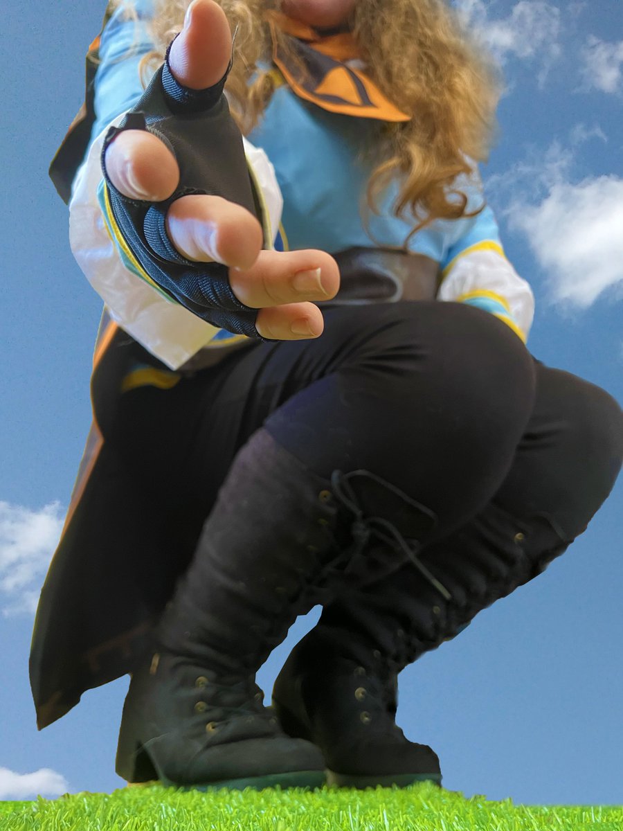 Goddess Elise (@GiantessElise) / Posts / X