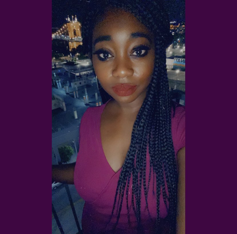 simonejnews's tweet photo. It may not look like I’m doing anything….but in my mind I’m quite busy. 🦄💥💥💥. #PurpleReign #PurpleRevolution #favoritecolors #Queening 👑 https://t.co/49g5yBIctS