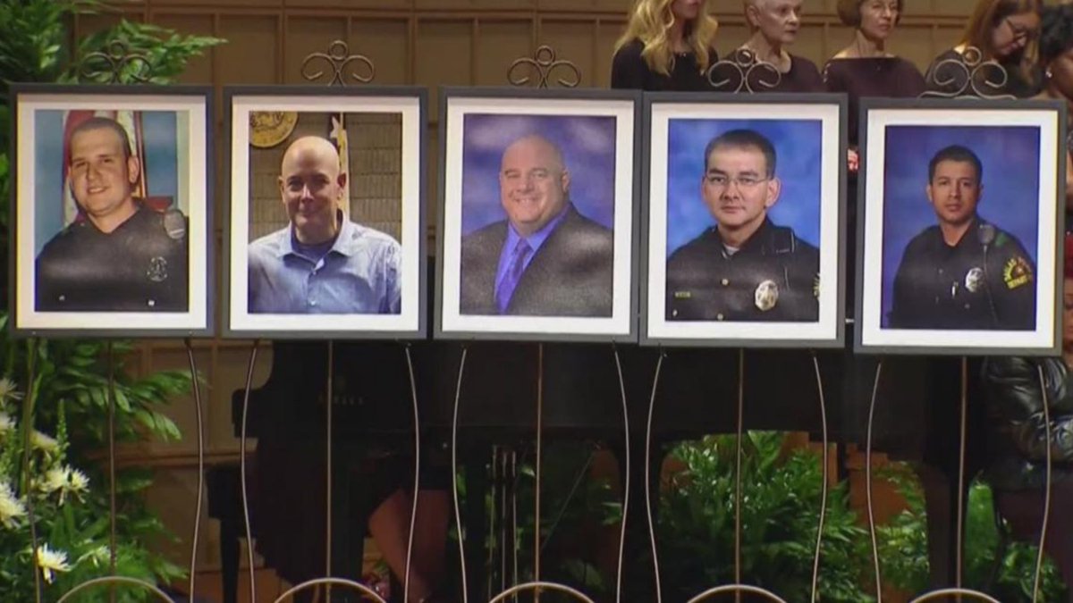 sandyhook's tweet photo. Today marks seven years since the shooting at a police station in Dallas, Texas. We remember the victims killed &amp; injured, and hold the entire community in our hearts.
#Remembrance #EndGunViolence https://t.co/ZhwbG9UqVS