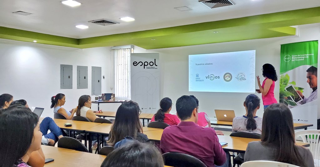 cibe_espol's tweet photo. 🍫🌱Hoy, en el Día Mundial del Cacao, honramos a nuestro panel de futuros catadores de fino aroma, quienes han sido seleccionados rigurosamente para formarse en los matices más exquisitos de chocolate en @espol 
Una estupenda colaboración entre @espolfimcp &amp; #CIBE 🤝��️ https://t.co/Q8cU2HmUaT