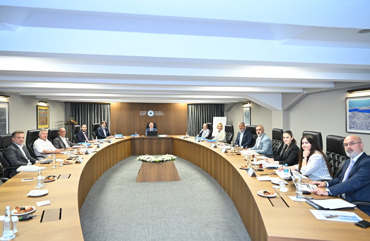 ttyd_tr's tweet photo. Turizm Geliştirme ve Eğitim Vakfı (TUGEV) ve İstanbul Kongre ve Ziyaretçi Bürosu (ICVB) Yönetim Kurulu Toplantıları, TTYD Başkan Yardımcısı Ali Güreli’nin katılımı ile İTO Başkanı Şekib Avdagiç başkanlığında düzenlendi. https://t.co/SJmHuWU5IV