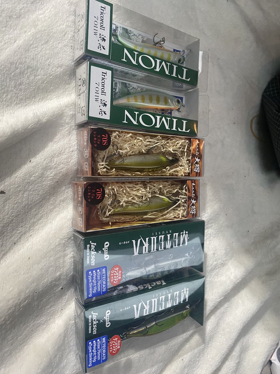 七夕の牙狼がオスイチで1万8000発出てくれたので、ルアーたくさん買いました✌️🎋