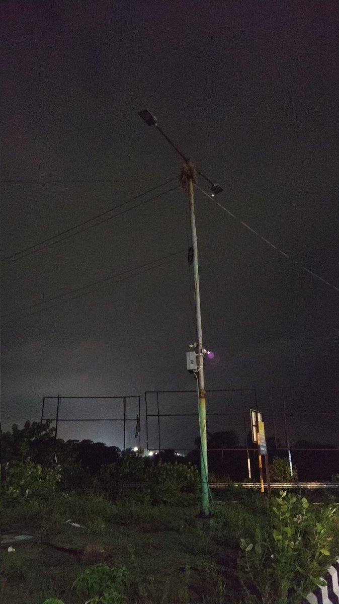 AdityaSharmaOD's tweet photo. Sincere attention of authorities regarding the light issues faced by several shiv devotees/bolbam/kawariyas crossing the Madhusudan Setu, Cuttack. Due to lack of road lights the travel by walk is getting very risky and dangerous as there is a rush of heavy vehicles on the Bridge. https://t.co/uWzGhRzGHL