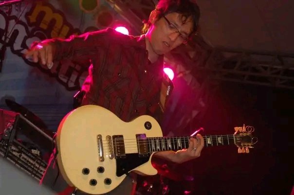 Momokyara1996's tweet image. アルテミスが家族になったので、歌姫の才能を探しているのですが、実はそこが私が有名なアラブ首長国連邦の歌手に捧げられた場所です、彼によって目撃者です、元歌手によって学校の子供たちに祝福されました 「Unnamed Fairy Tales」
#waliband #parawali