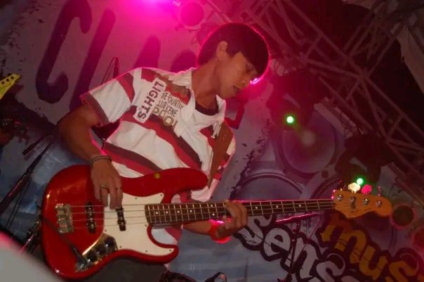 Momokyara1996's tweet image. アルテミスが家族になったので、歌姫の才能を探しているのですが、実はそこが私が有名なアラブ首長国連邦の歌手に捧げられた場所です、彼によって目撃者です、元歌手によって学校の子供たちに祝福されました 「Unnamed Fairy Tales」
#waliband #parawali