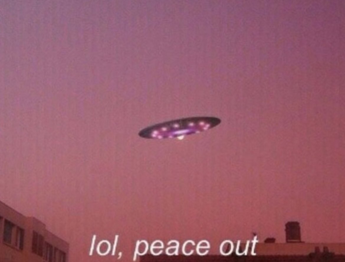 emoprofessor's tweet image. I’m leaving earth to permanently live on Playa Saturno with @rauwalejandro