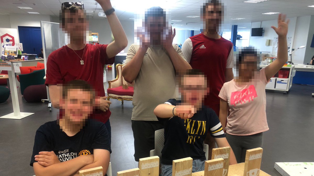 Canope_DTNorm's tweet photo. 💡Réaliser soi-même son attestation de participation au #fablabalecole @fablabalecole @universcience pour terminer l'année ? Les jeunes de l'IME L'espoir ont accueilli l'idée avec enthousiasme 🤩et voilà leurs réalisations bravo👏à tous !
https://t.co/r5x28b8qH4 https://t.co/DKH3v8X75g