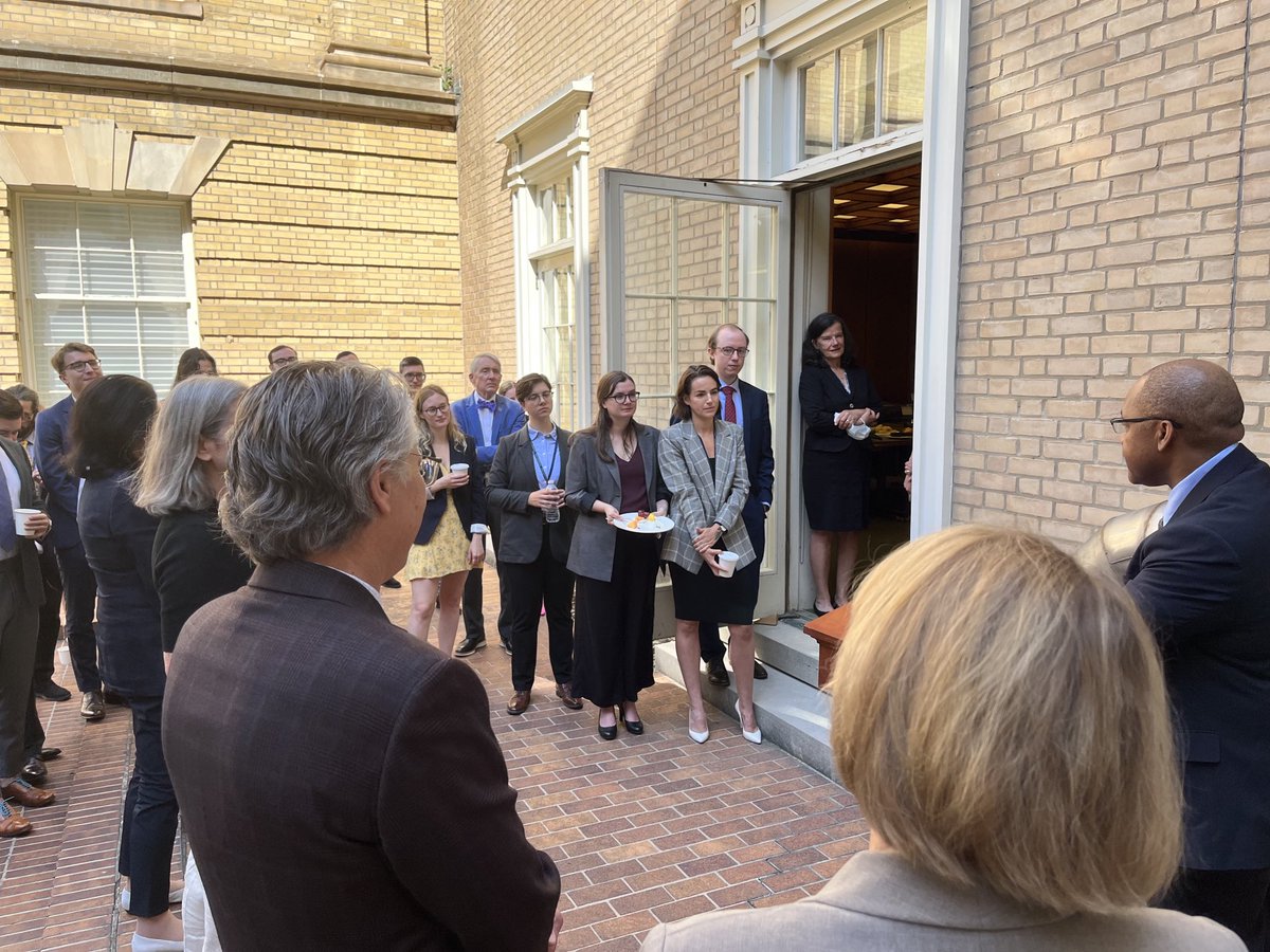 LorneSossin's tweet photo. Glad to be on hand this morning as we thanked our dedicated, wonderful ⁦@ONCA_fr⁩ ⁦@ONCA_en⁩ law clerks for all of their contributions this past year! https://t.co/Q7saZN45kI