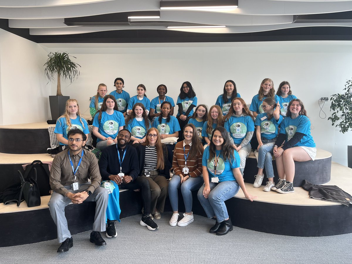 TeenTurn's tweet image. And just like that the first week of #STEMInside with @LifeAtNetApp concludes! Our newly certified #DataExplorers are wearing their T-shirts with pride. A big thanks and well done to all those involved in the week.