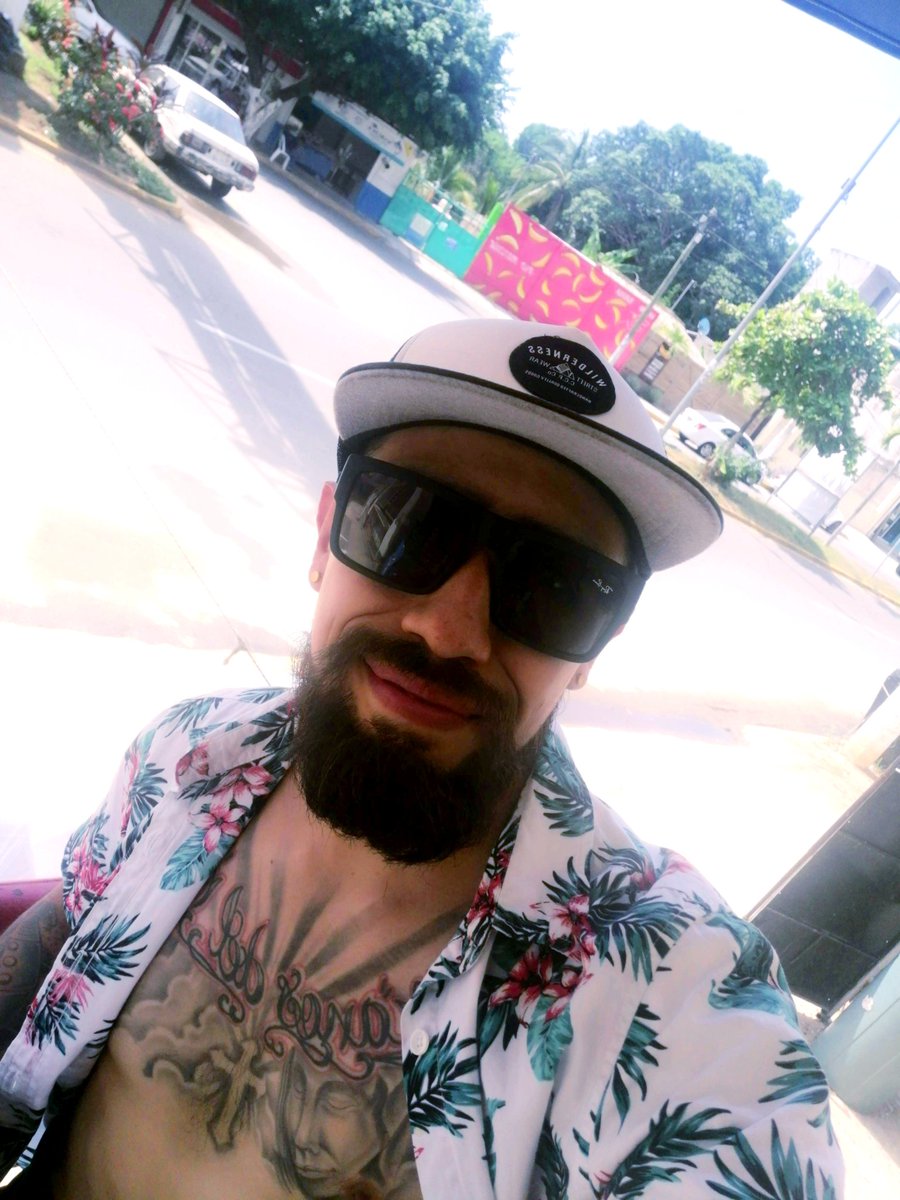 dancnt2023's tweet photo. De paseo... 🌴🏖️🌅
#Acapulco #VacacionesDeVerano https://t.co/1LI7A70mq3