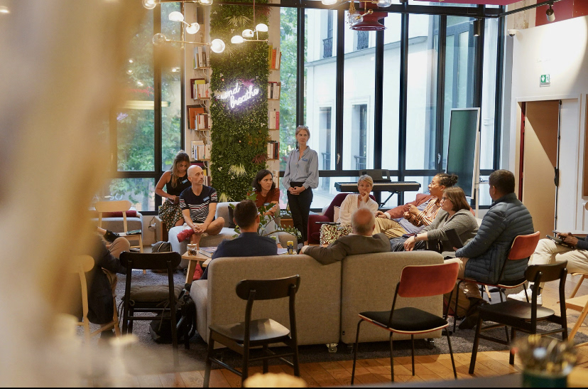 Bertrand Cizeau (@bertrandcizeau) on Twitter photo La 2⃣0⃣ème édition de notre Hello Factory était sous le signe du service client.
Un moment de cocréation avec nos clients <a href="/Hellobank_fr/">Hello bank! France</a> toujours très riche en idées, en suggestions... et en bonne humeur !
#serviceclient #banquedigitale #HelloFactory La 2⃣0⃣ème édition de notre Hello Factory était sous le signe du service client.
Un moment de cocréation avec nos clients <a href="/Hellobank_fr/">Hello bank! France</a> toujours très riche en idées, en suggestions... et en bonne humeur !
#serviceclient #banquedigitale #HelloFactory