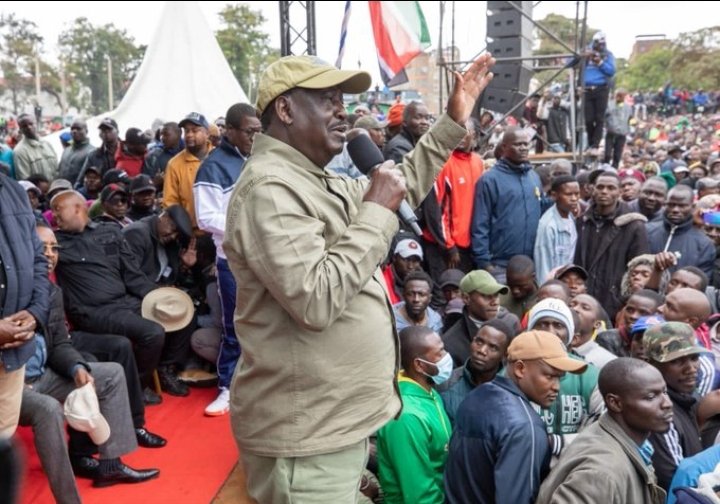 PerpsMO's tweet photo. Which state's man do Kenyans need right now to make this country a better place!
Retweet for RAILA ODINGA 🔄
Like for RUTO💛 https://t.co/P4xM3ucvFW