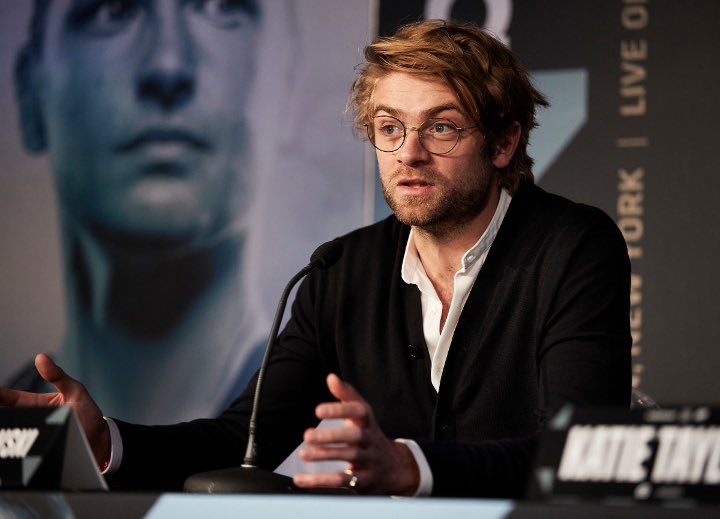 almost-NEON tweet media