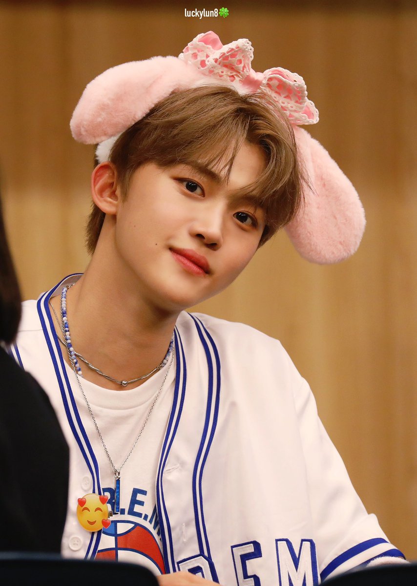 230702 애플뮤직 대면 팬싸

마이도현이 🐰

#루네이트 #도현 #LUN8 #DOHYUN