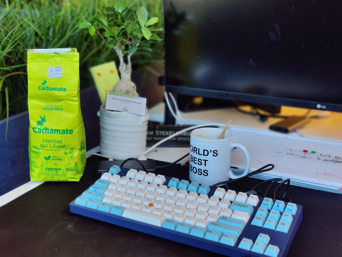 Of all of the <a href="/AnimoSolutions/">Animo</a> desks,  <a href="/ssi_karim/">Karim Stekelenburg</a> his desk definitely has the most surprises...