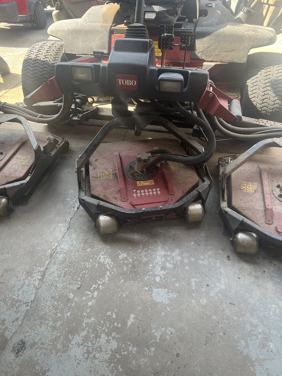 Plisken2112's tweet photo. Me: What did you hit?
Operator: I didn’t hit anything!
#neverending #isitMonday https://t.co/8K1afCFGER