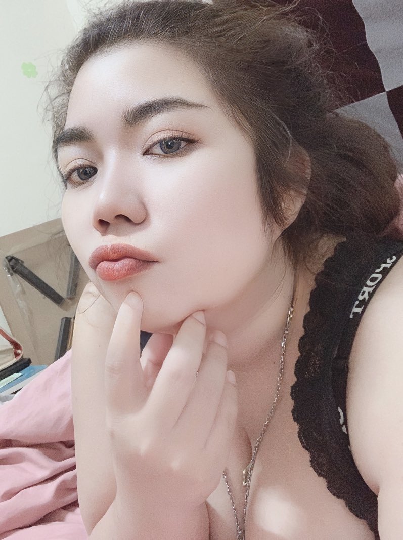 Fatty Girl tweet media