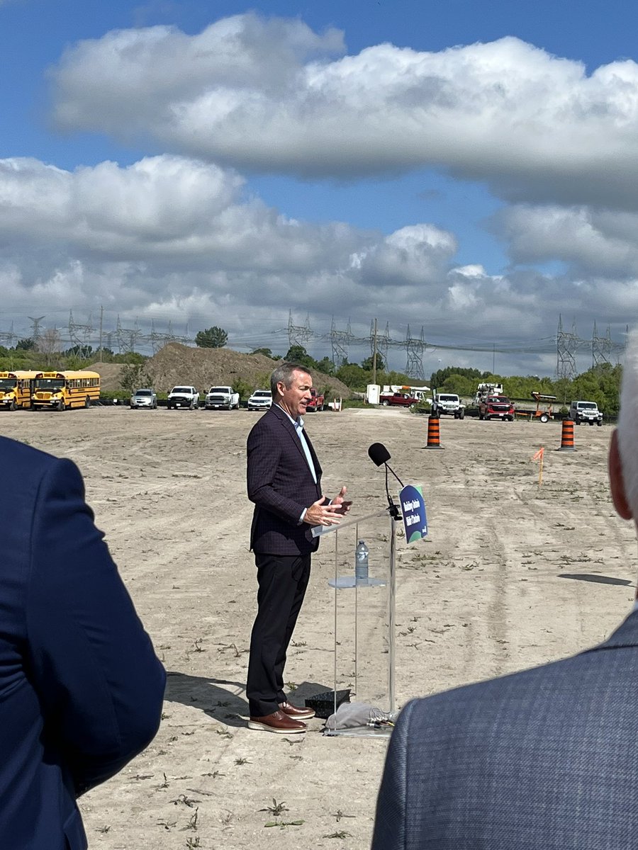 opg's tweet photo. We have proven our large nuclear project expertise through the on-time, on-budget Darlington Refurbishment. By taking a similar approach to building a fleet of SMRs, we will deliver cost and schedule savings, and power 1.2 million homes from this site by the mid-2030s. https://t.co/9KiVv4Ugvb