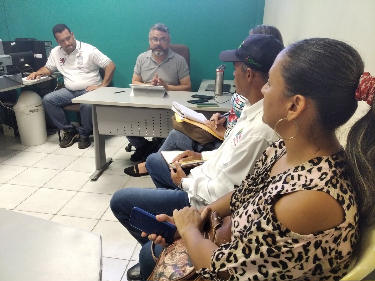 UemppatFalcon's tweet photo. #AHORA reunión del CTA Falcón con el compañero Cruz Martínez  @pjae2017. https://t.co/M50BB6jBdf